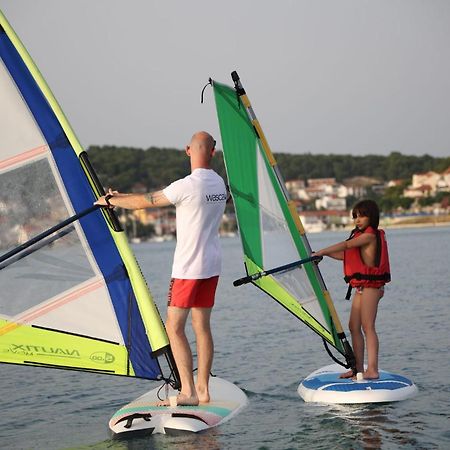 יזרה Mobilheim Andrea Wunderschoene Ferienwohnung Direkt Am Meer מראה חיצוני תמונה
